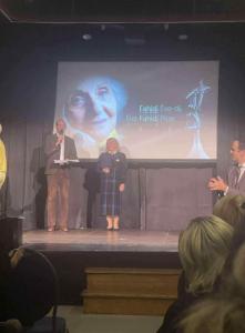  Nagy örömmel osztjuk meg, hogy dr. Dósáné Gargya Tünde, iskolánk általános igazgatóhelyettese és magyar nyelv és irodalom szakos tanára, a Fahidi Éva-díj jelöltje lett! 