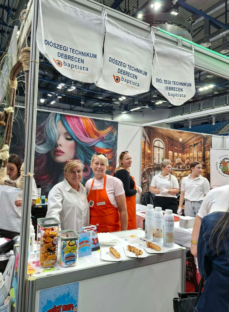 Helló Szakma!  Helló Diószegi!